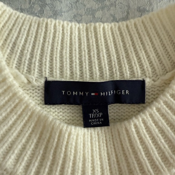 Tommy Hilfiger Cream and Green Cowl Neck Sweater - Picture 3 of 3